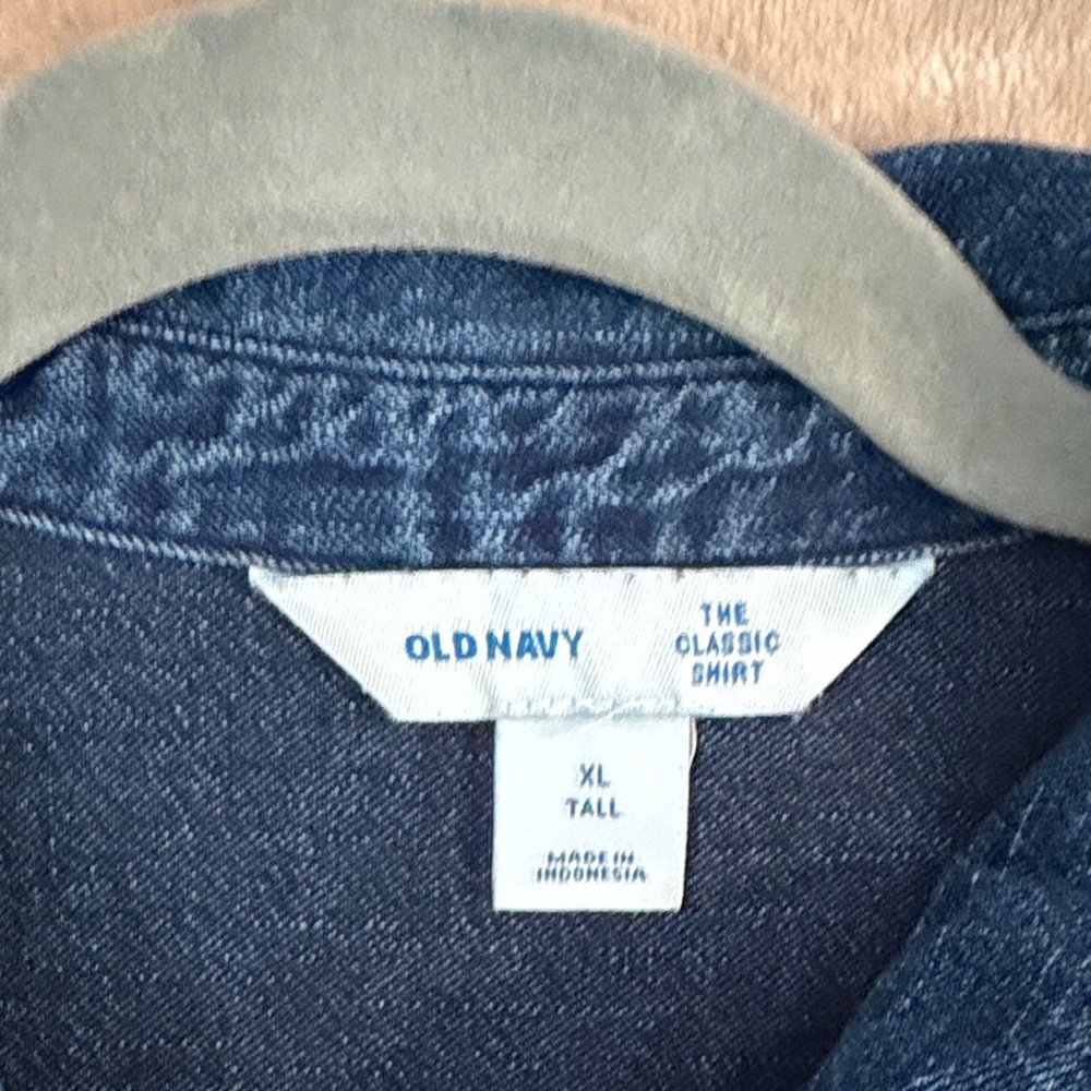 Old Navy Women’s Dark Chambray Button-Down Denim Shirt XL TALL - Picture 2 of 7